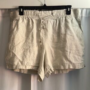 Ellen Tracy Linen Shorts